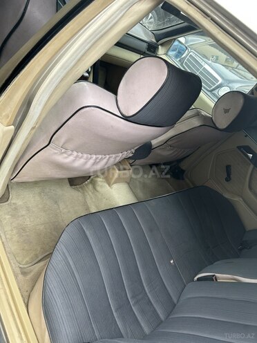 Mercedes E 200 1989, 236,000 km - 2.0 l - Bakı