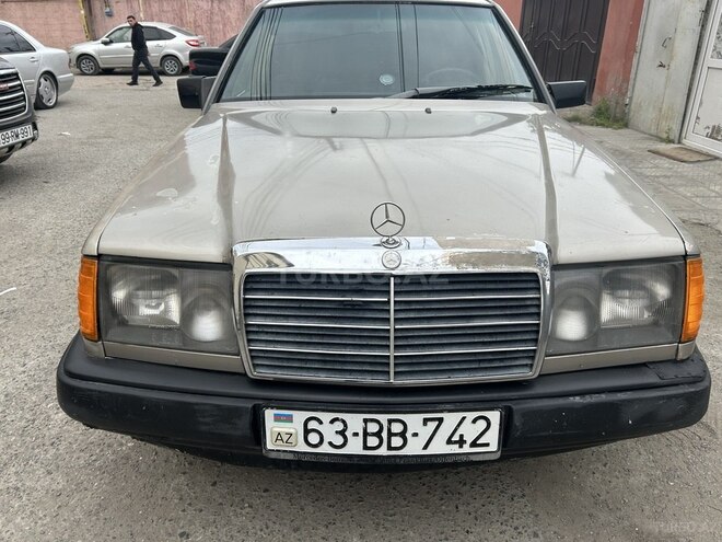 Mercedes E 200 1989, 236,000 km - 2.0 l - Bakı