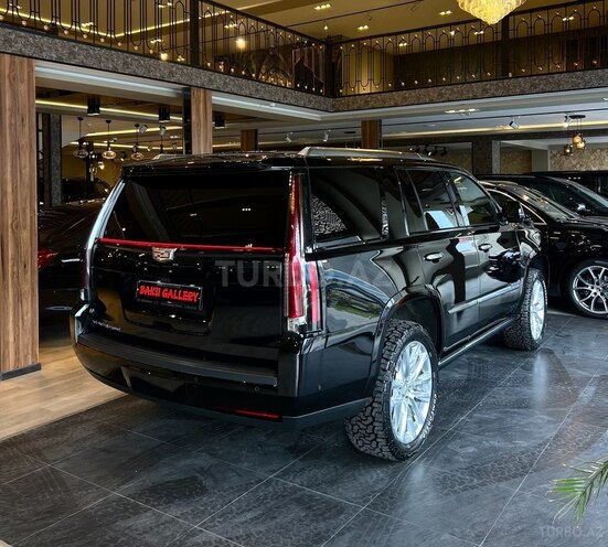 Cadillac Escalade-7