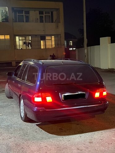 Mercedes E 200 1998, 450,000 km - 2.0 l - Bərdə