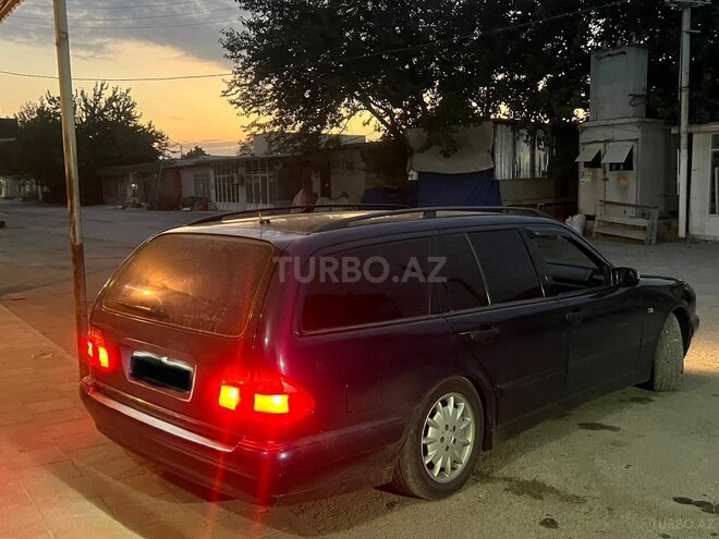 Mercedes E 200 1998, 450,000 km - 2.0 l - Bərdə