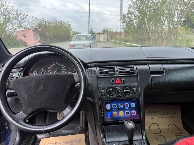 Mercedes E 200 1998, 450,000 km - 2.0 l - Bərdə