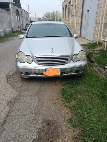 Mercedes C 240 2000, 233,000 km - 2.6 л - Gəncə
