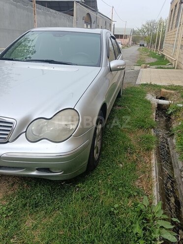 Mercedes C 240 2000, 233,000 km - 2.6 л - Gəncə