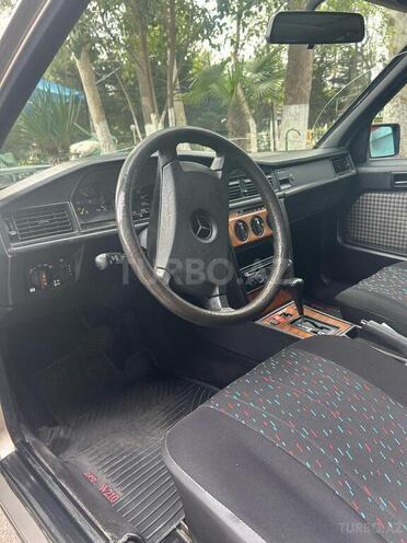 Mercedes 190 1990, 405,000 km - 1.8 л - Mingəçevir