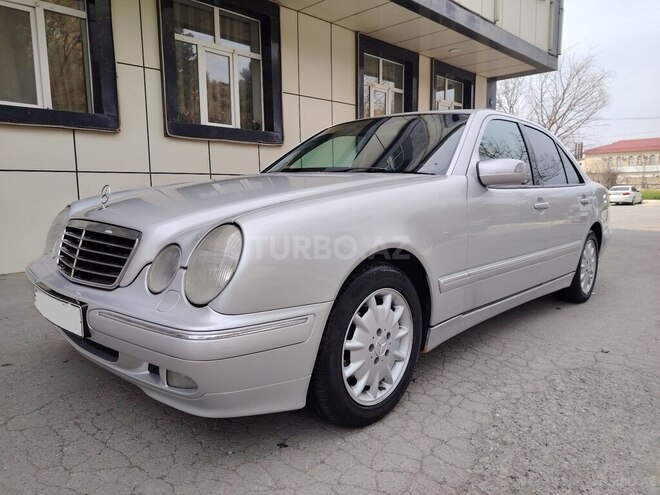 Mercedes E 240 2001, 280,000 km - 2.6 l - Bakı