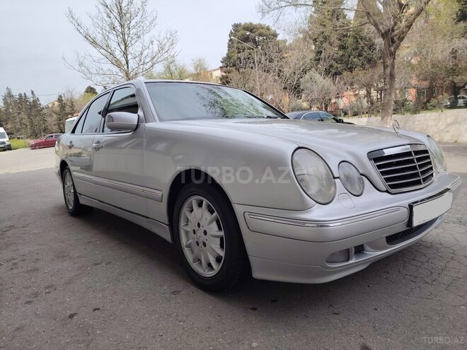 Mercedes E 240 2001, 280,000 km - 2.6 l - Bakı