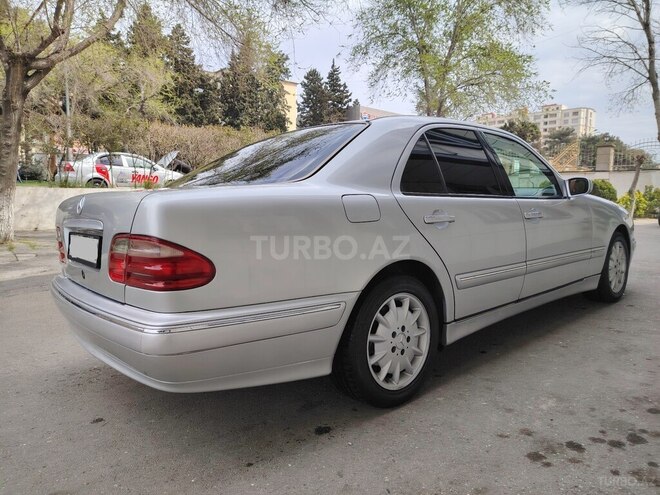 Mercedes E 240 2001, 280,000 km - 2.6 l - Bakı
