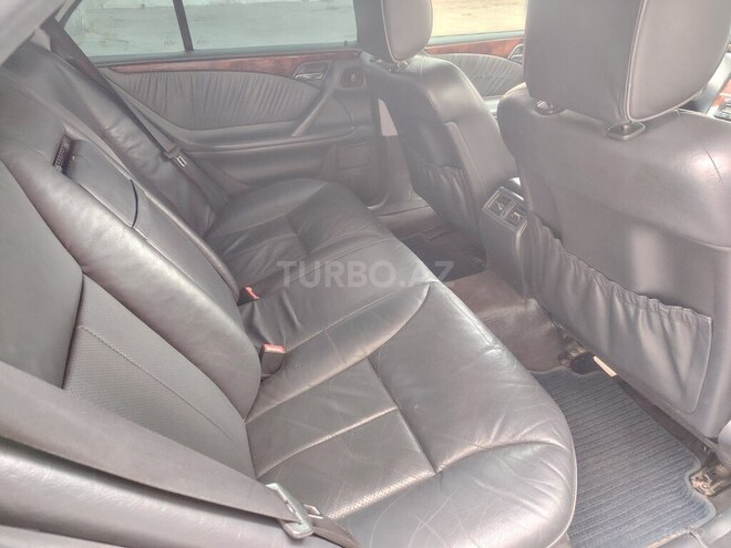 Mercedes E 240 2001, 280,000 km - 2.6 l - Bakı