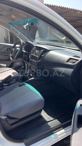 Mitsubishi L200 2021, 167,000 km - 2.4 l - Bakı