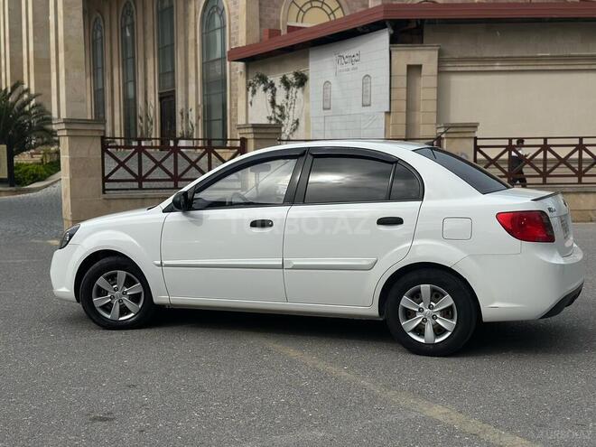 Kia Rio 2011, 200,000 km - 1.4 l - Bakı