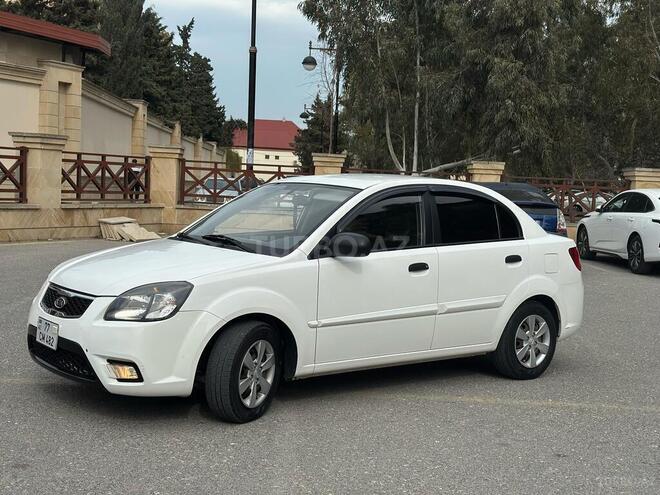 Kia Rio 2011, 200,000 km - 1.4 l - Bakı