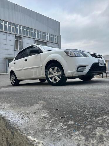 Kia Rio 2011, 200,000 km - 1.4 l - Bakı