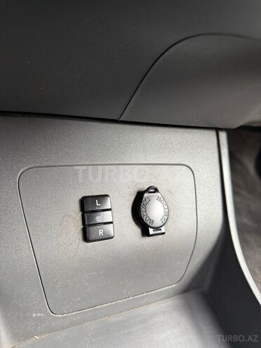 Toyota Prius 2010, 453,835 km - 1.8 l - Bakı
