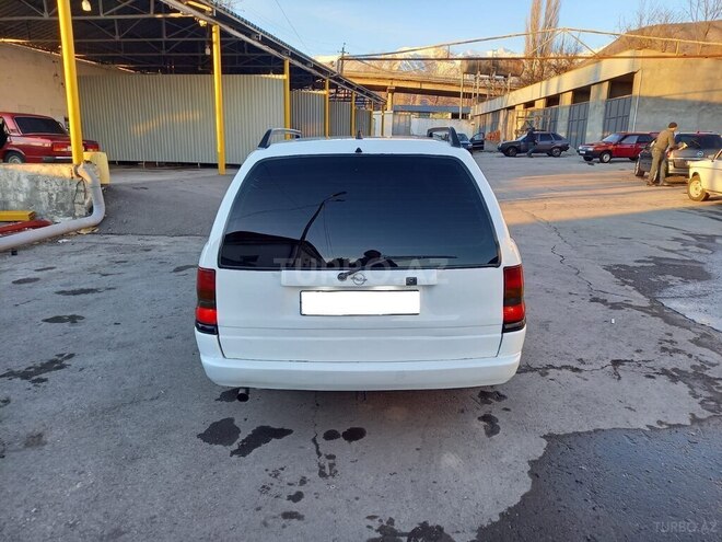 Opel Astra 1998, 170,000 km - 1.6 l - Şəki