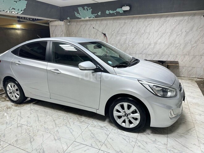 Hyundai Accent 2015, 133,000 km - 1.6 l - Xırdalan