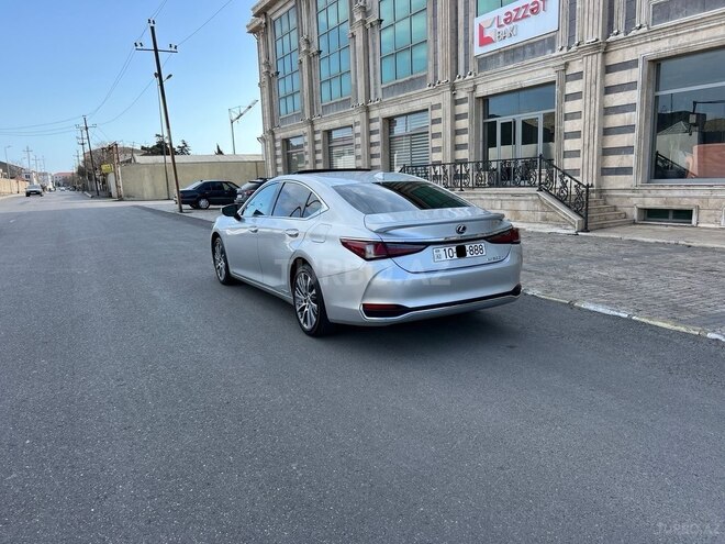 Lexus ES 300h 2021, 27,500 km - 2.5 l - Bakı