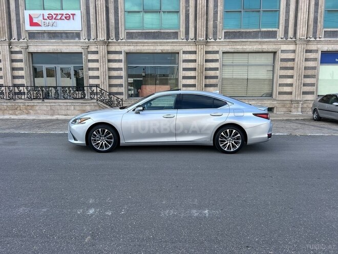 Lexus ES 300h 2021, 27,500 km - 2.5 l - Bakı