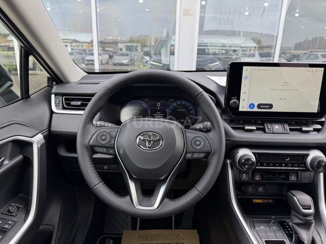 Toyota RAV4-17