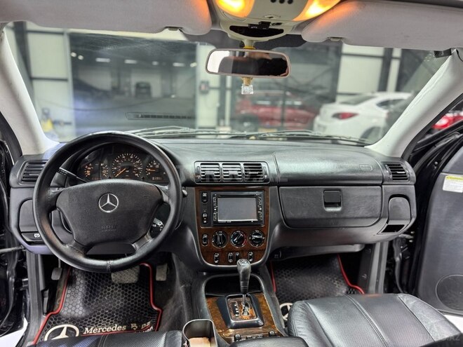 Mercedes ML 320 4MATIC 2001, 199,000 km - 3.2 л - Bakı