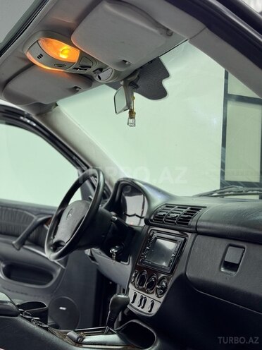 Mercedes ML 320 4MATIC 2001, 199,000 km - 3.2 л - Bakı
