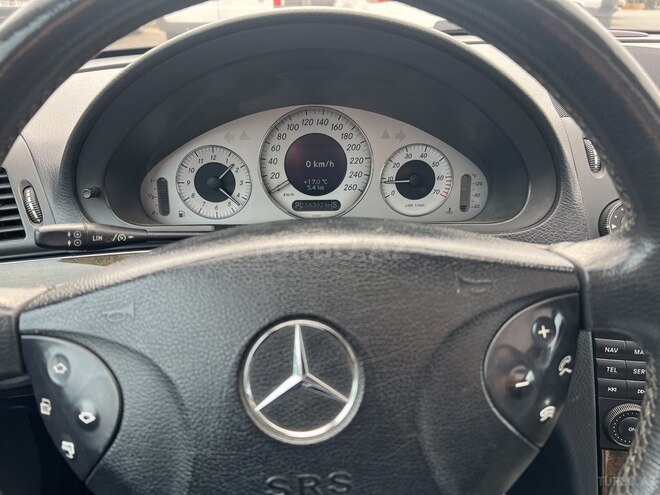 Mercedes E 320 2002, 286,400 km - 3.2 л - Bakı