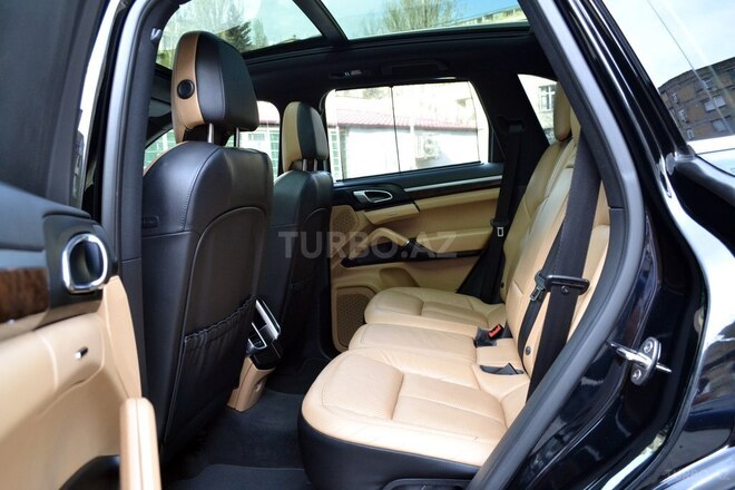 Porsche Cayenne 2015, 202,000 km - 3.6 l - Bakı