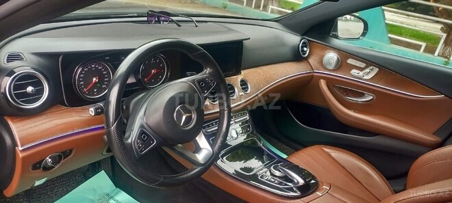 Mercedes E 300 2017, 96,000 km - 2.0 l - Qazax