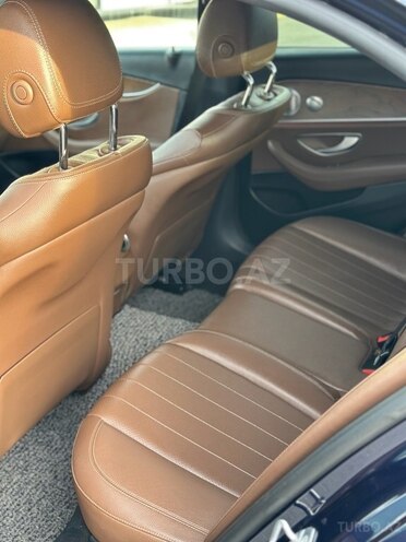Mercedes E 300 2017, 96,000 km - 2.0 l - Qazax
