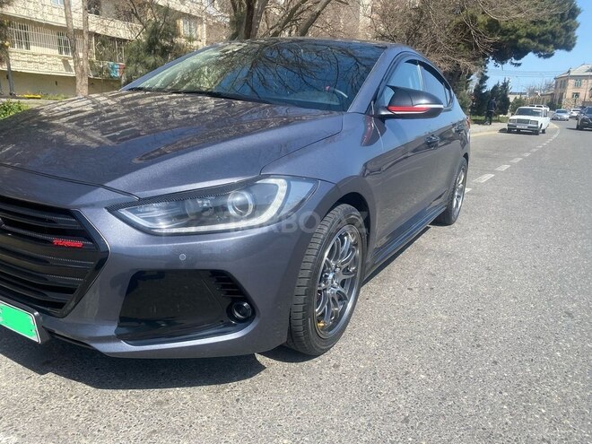 Hyundai Elantra 2018, 124,000 km - 2.0 л - Bakı