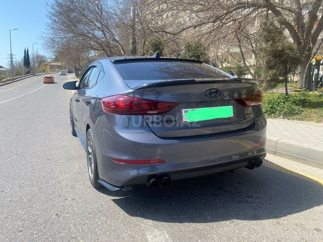 Hyundai Elantra 2018, 124,000 km - 2.0 л - Bakı