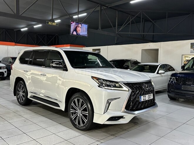 Lexus LX 450d-3