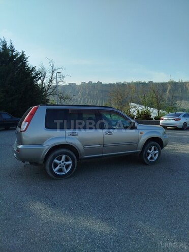 Nissan X-Trail 2001, 197,500 km - 2.0 l - Quba