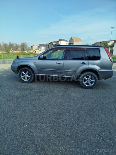 Nissan X-Trail 2001, 197,500 km - 2.0 l - Quba