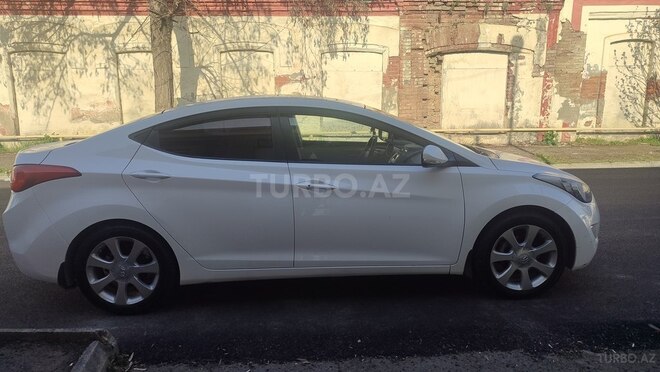 Hyundai Elantra 2012, 219,500 km - 1.8 l - Quba