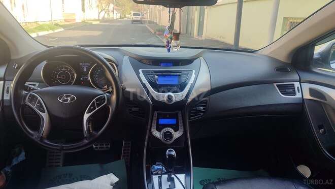 Hyundai Elantra 2012, 219,500 km - 1.8 l - Quba