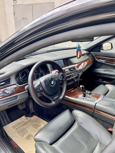 BMW 750 2010, 177,331 km - 4.4 л - Bakı
