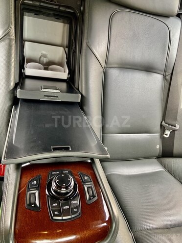 BMW 750 2010, 177,331 km - 4.4 л - Bakı