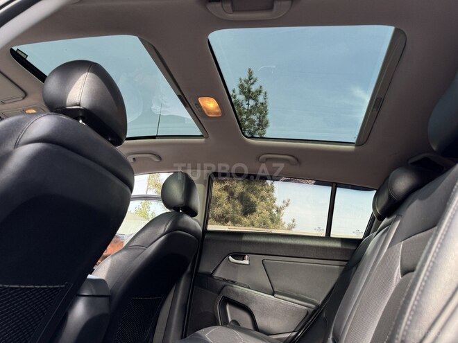 Kia Sportage 2012, 245,000 km - 2.4 л - Quba
