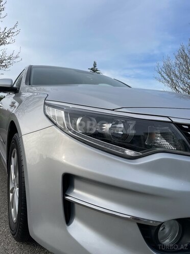 Kia K5-21