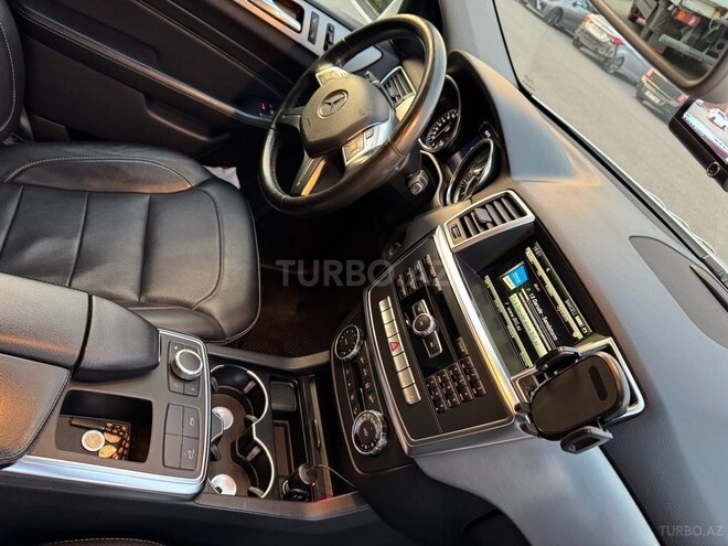 Mercedes ML 350 4MATIC 2014, 196,000 km - 3.5 л - Bakı