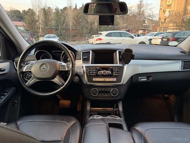 Mercedes ML 350 4MATIC 2014, 196,000 km - 3.5 л - Bakı