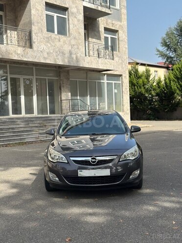 Opel Astra 2010, 300,000 km - 1.3 l - İsmayıllı