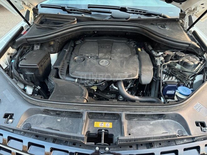 Mercedes ML 350 4MATIC 2014, 196,000 km - 3.5 л - Bakı