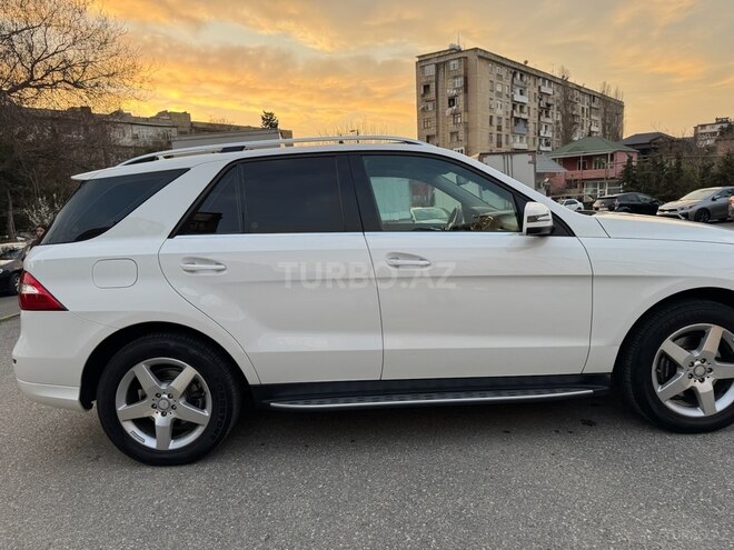 Mercedes ML 350 4MATIC 2014, 196,000 km - 3.5 л - Bakı