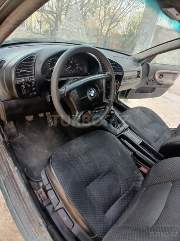 BMW 318 1995, 504,184 km - 1.8 l - Sumqayıt