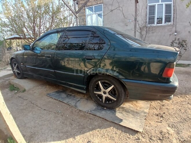 BMW 318 1995, 504,184 km - 1.8 l - Sumqayıt