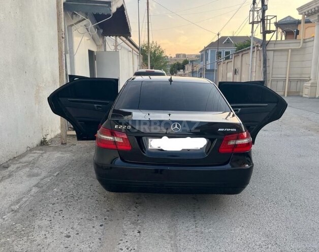 Mercedes E 220 d 2009, 235,000 km - 2.2 l - Bakı