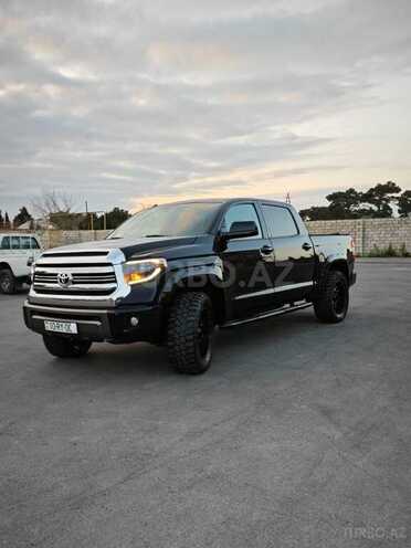 Toyota Tundra-1