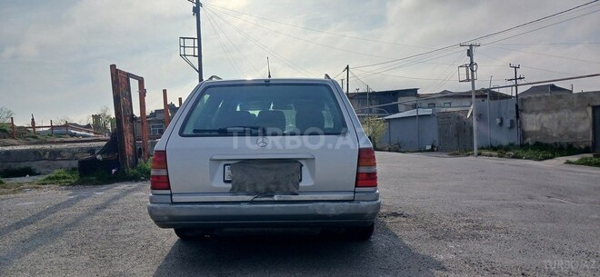 Mercedes E 250 1995, 494,000 km - 2.5 л - Bakı